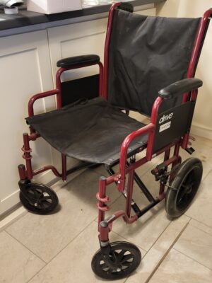 Collapsible wheelchair